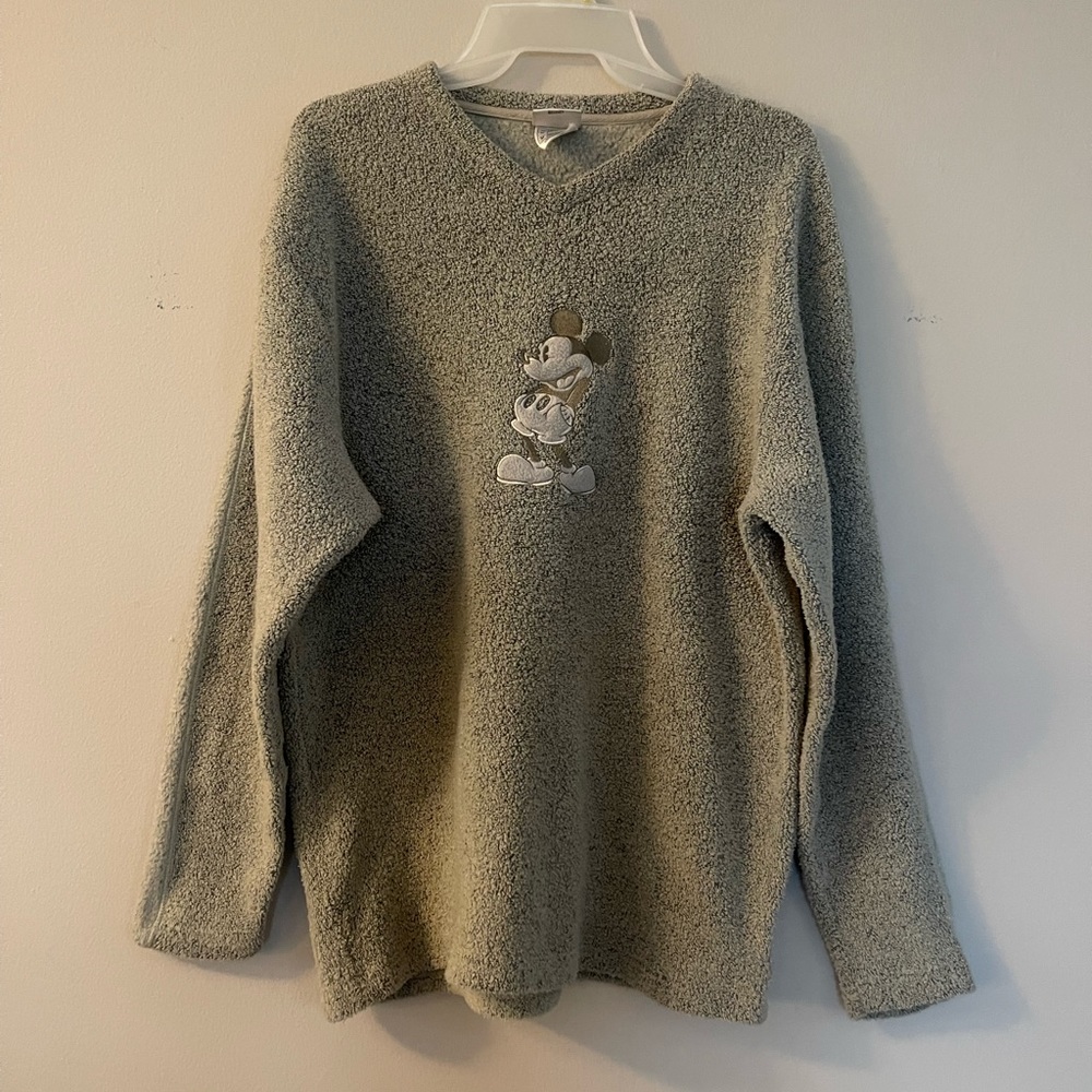 Vintage Disney Store Mickey Mouse sweat shirt
